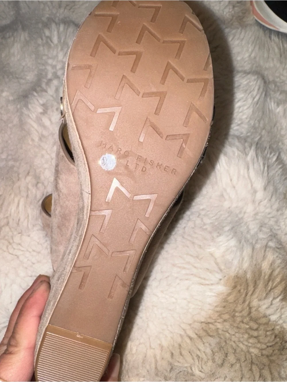 Marc Fisher Bianka Platform Wedge Beige Suede Retro Strappy Sandals 5.5
